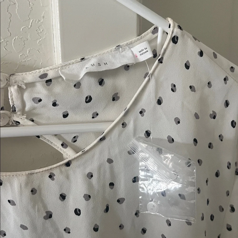 LUSH White Polka Dot Blouse - Picture 4 of 6